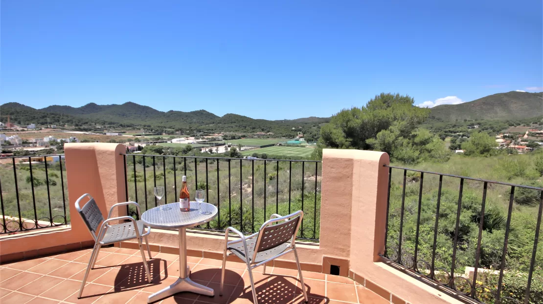 Monte Claro 22 Master-bed-private-terrace-